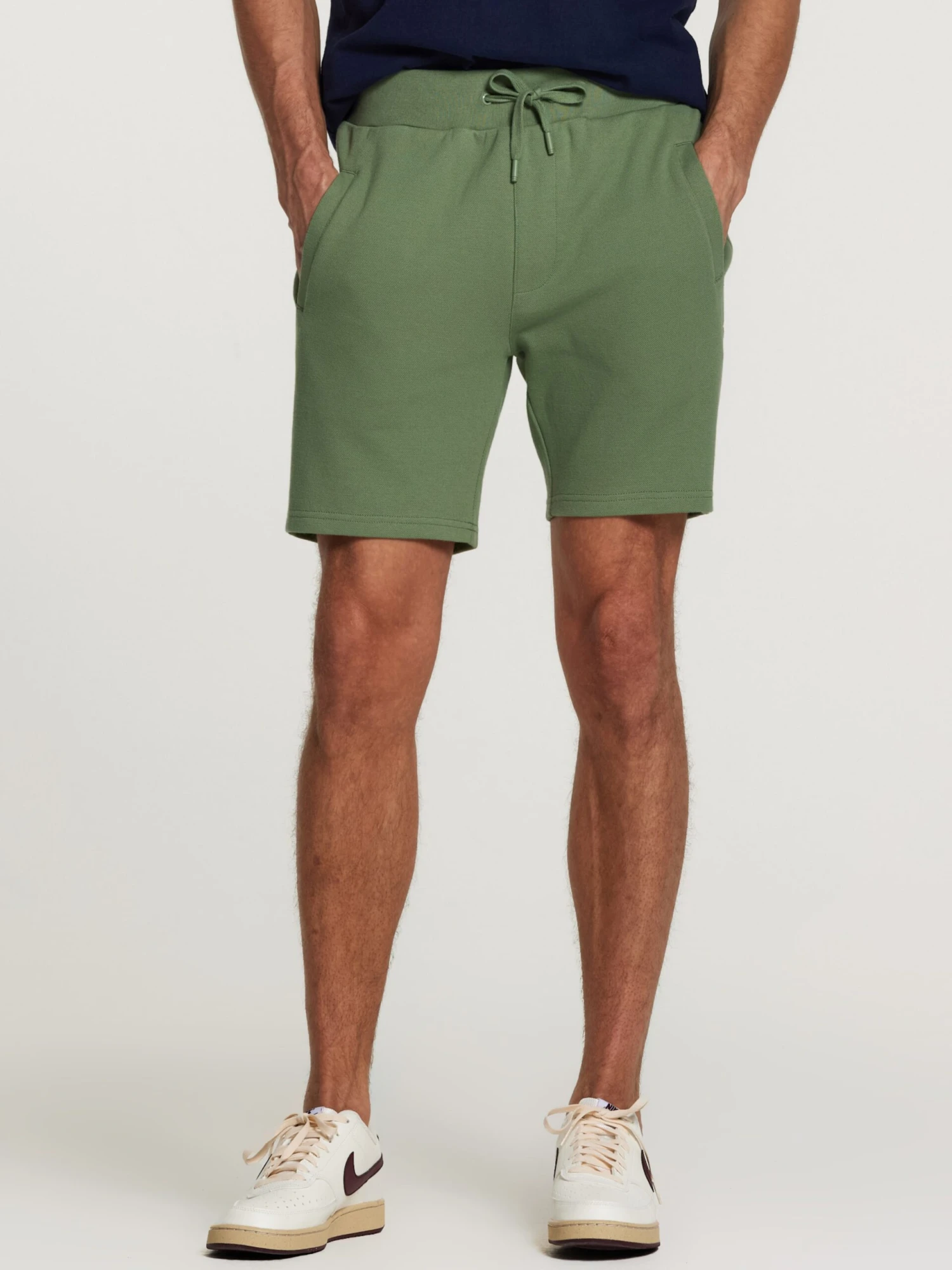Shiwi Sweat Shorts Regular Broek Mavis Heren Grasgroen 2 Shiwi Sweat Shorts Regular Broek Mavis Heren Grasgroen - Afbeelding 2