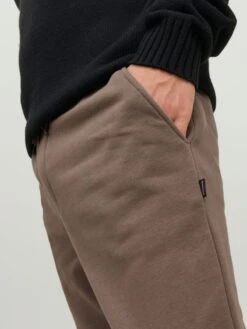 Jack & Jones Sweatpants Tapered Broek Heren Bruin -Herenkleding Winkel c568eaac0f2698d620046b29b0321371