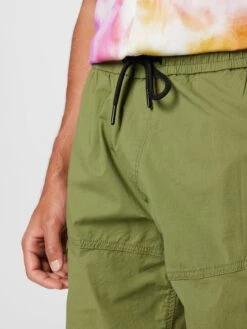 TOM TAILOR Denim Cargo Shorts Regular Cargobroek Heren Grasgroen -Herenkleding Winkel f6ca2aa593607fa27db84fea0f72d9d6