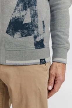 Sweatvesten Met Capuchon Sweatvest Magnus Heren Grijs -Herenkleding Winkel f8a13bca5a92df1141c3b681059ec3b7