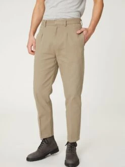 Pantalons Tapered Pantalon Elian Heren Lichtbruin -Herenkleding Winkel fbd376ce9107c7e4e3122657d7735c12